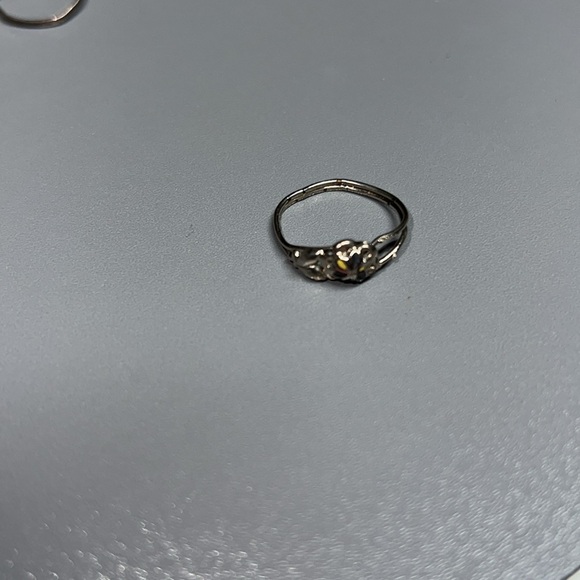 Old Vintage Jewelry; lot of 16 Items. - Picture 13 of 13